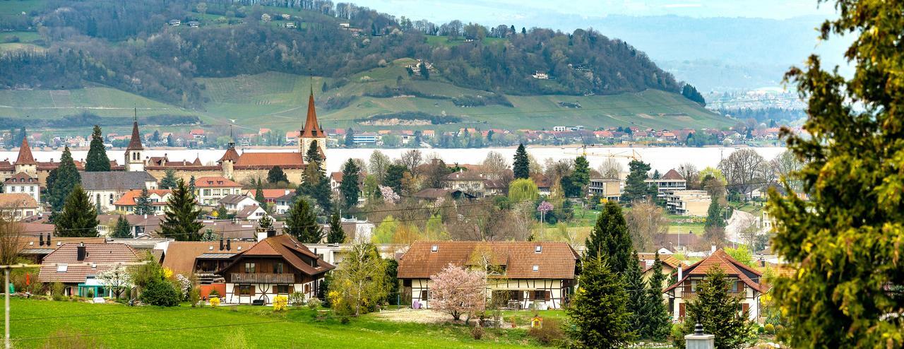 Bed & Breakfast Region Murtensee Münchenwiler Екстериор снимка